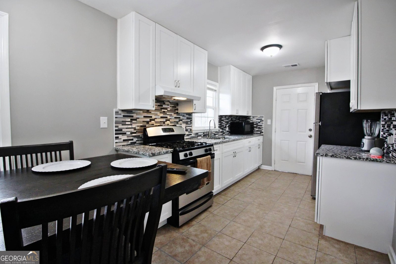 372 Second Street Forest Park - 9