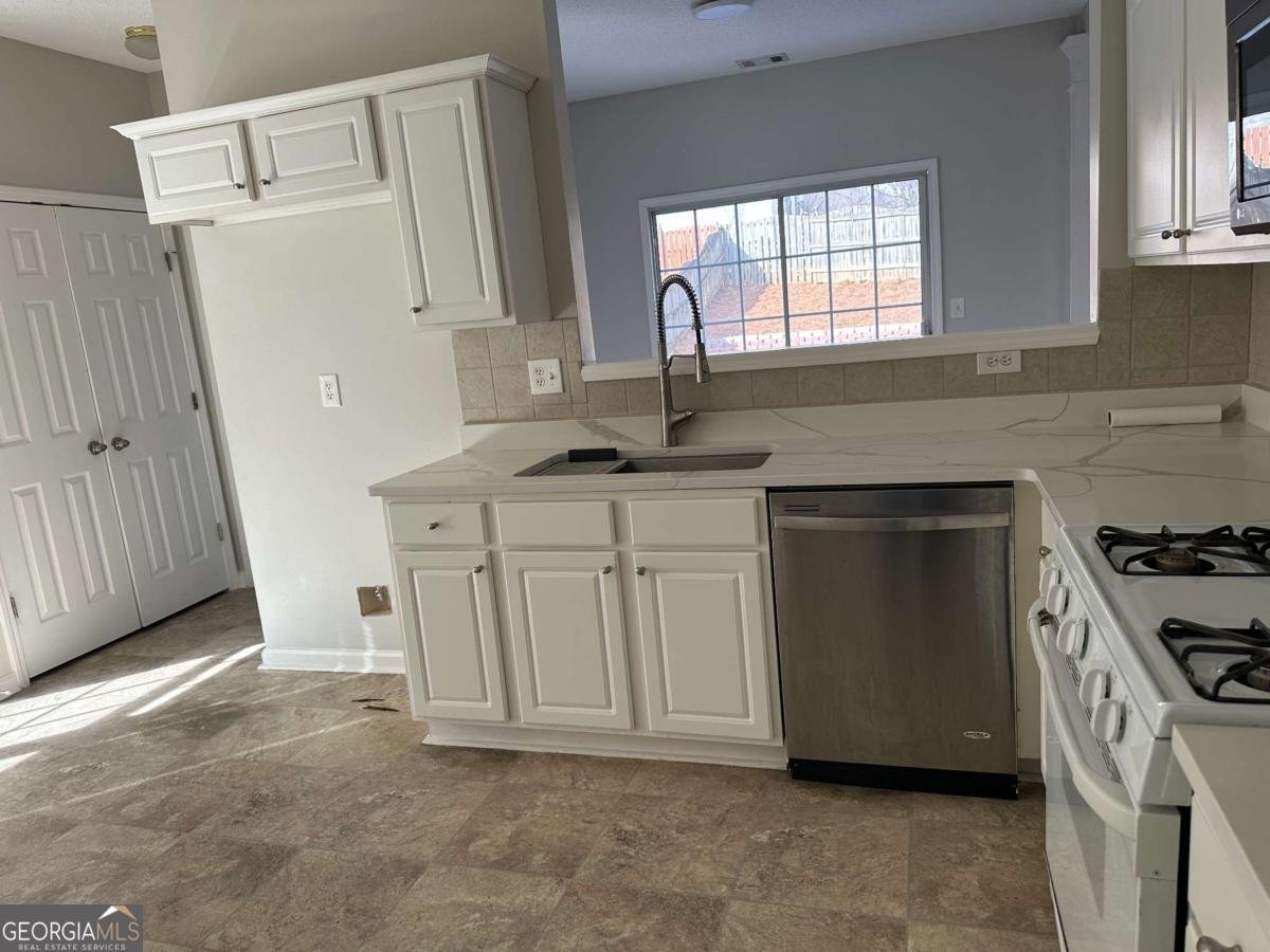 430 Citronelle Drive Woodstock - 11