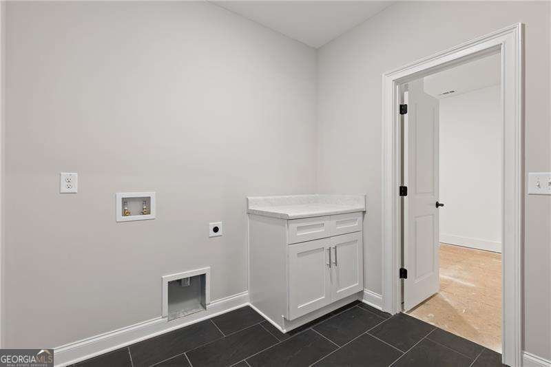 302 Trecastle Lane Canton - 11