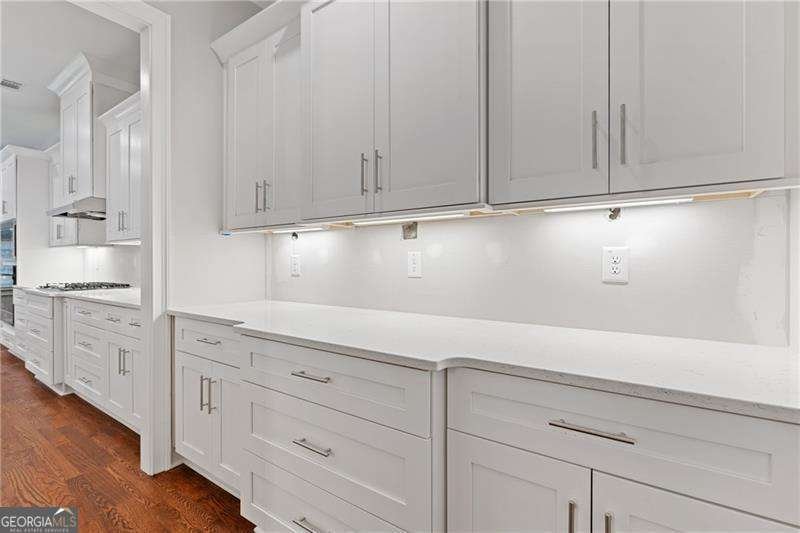 302 Trecastle Lane Canton - 31