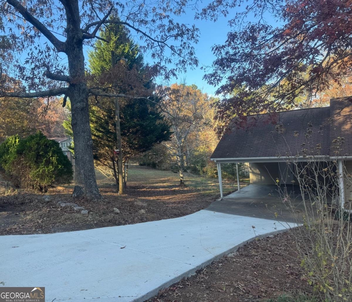 9 Woodberry Drive Silver Creek - 2