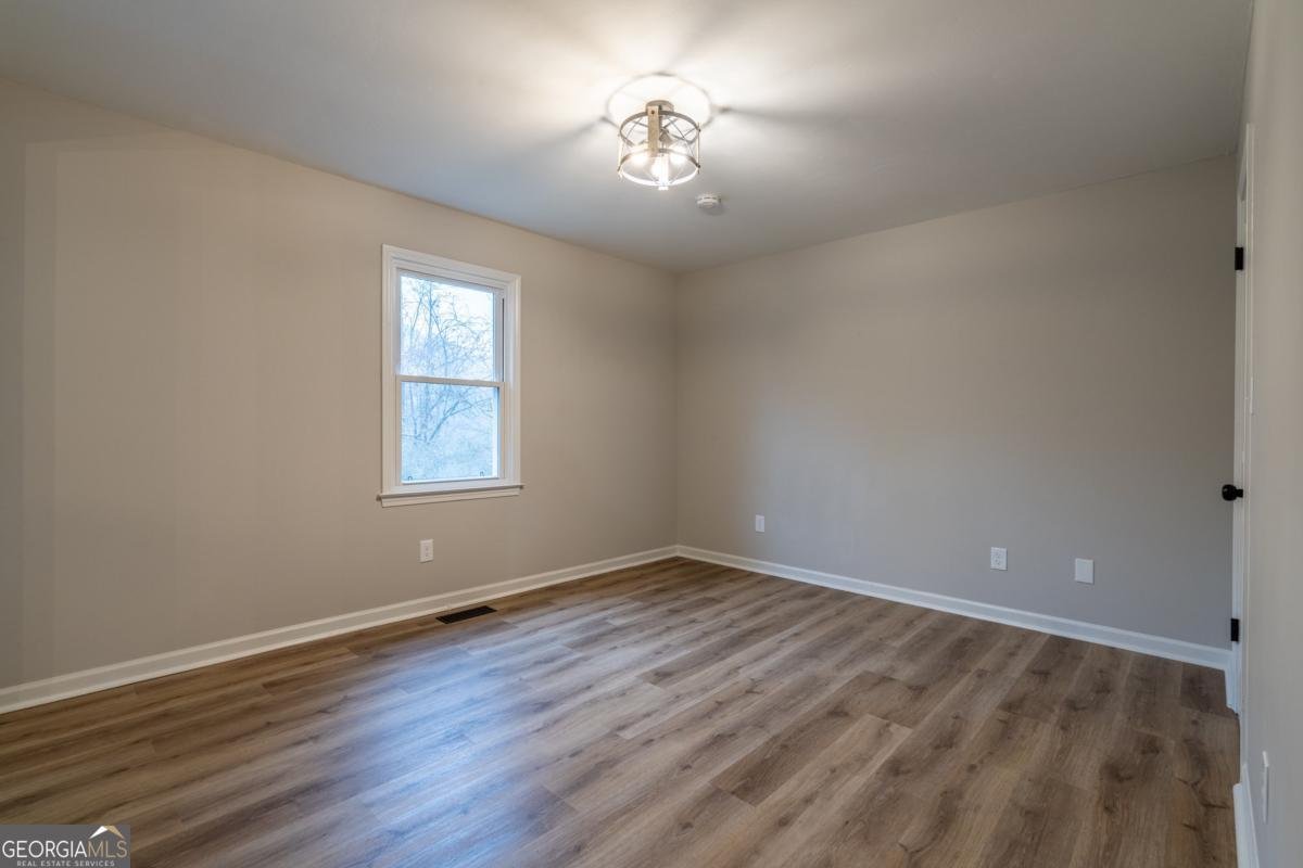 9 Woodberry Drive Silver Creek - 20