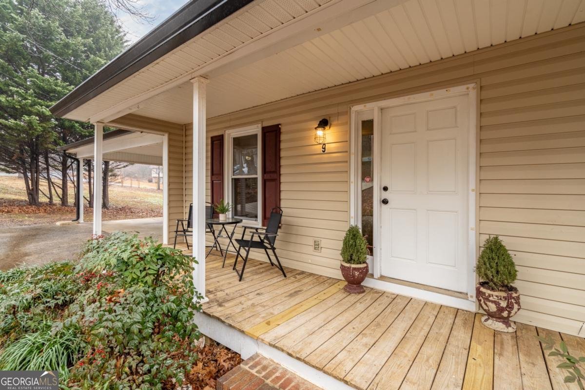 9 Woodberry Drive Silver Creek - 3