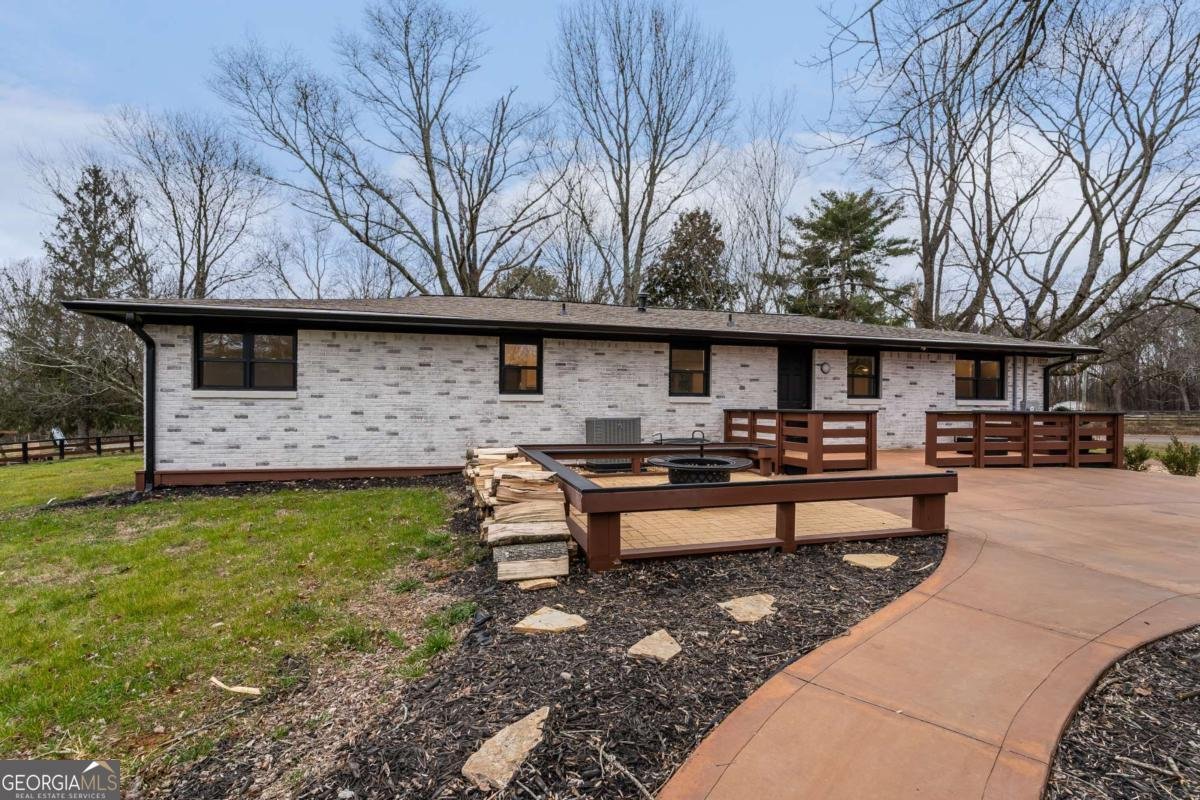 9351 Henderson Mountain Road Fairmount - 13