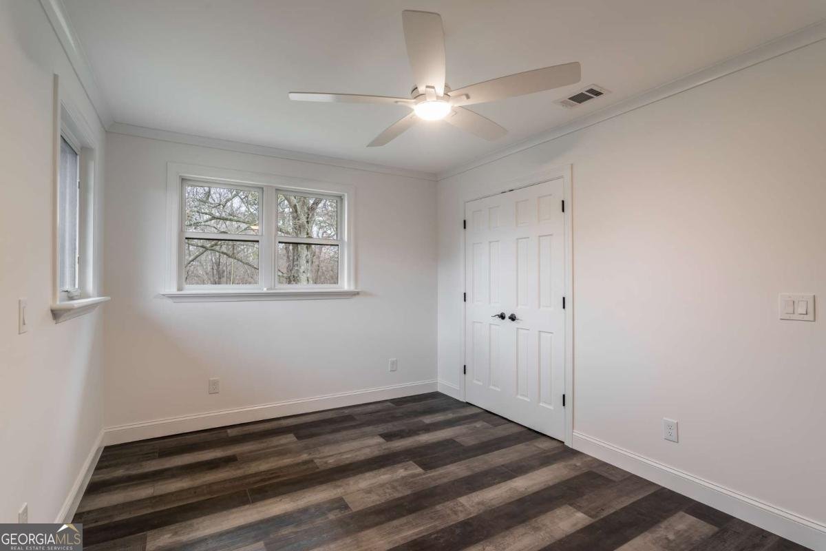 9351 Henderson Mountain Road Fairmount - 36