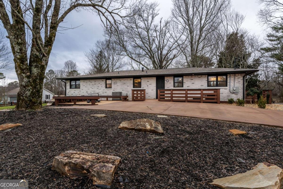 9351 Henderson Mountain Road Fairmount - 43