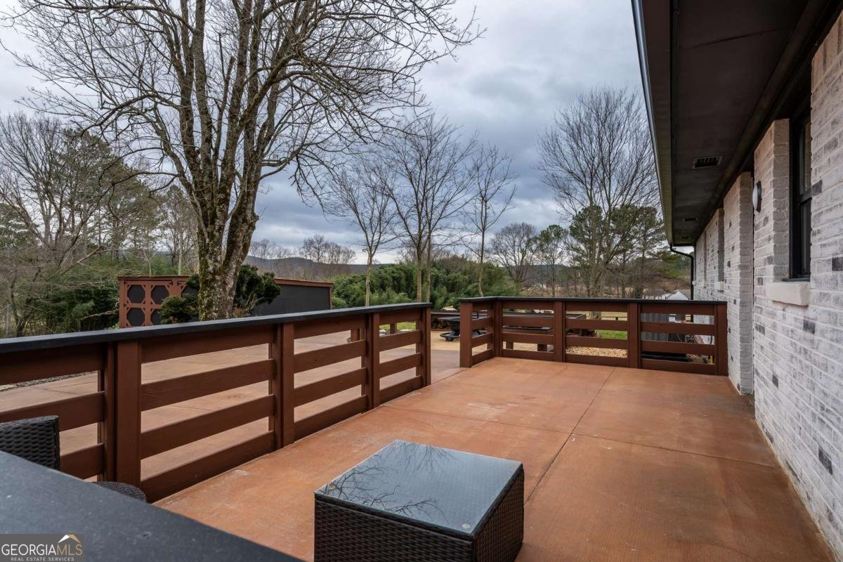9351 Henderson Mountain Road Fairmount - 45