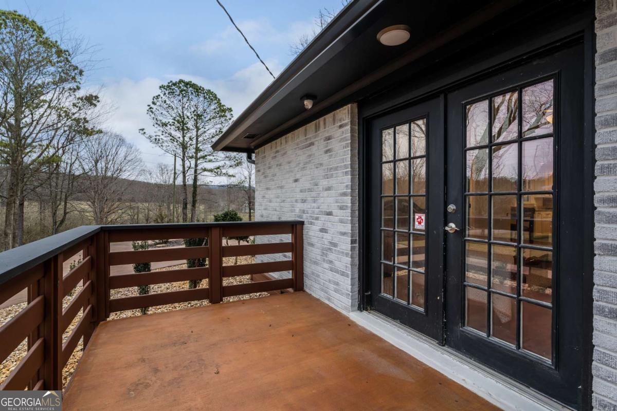 9351 Henderson Mountain Road Fairmount - 46
