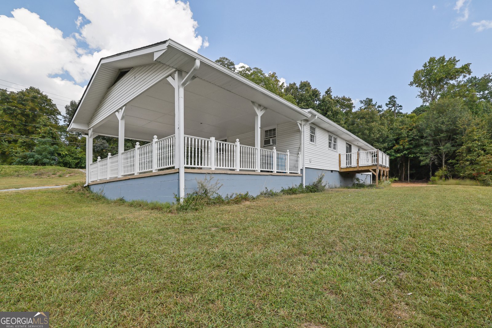 1729 James Burgess Road Suwanee - 27