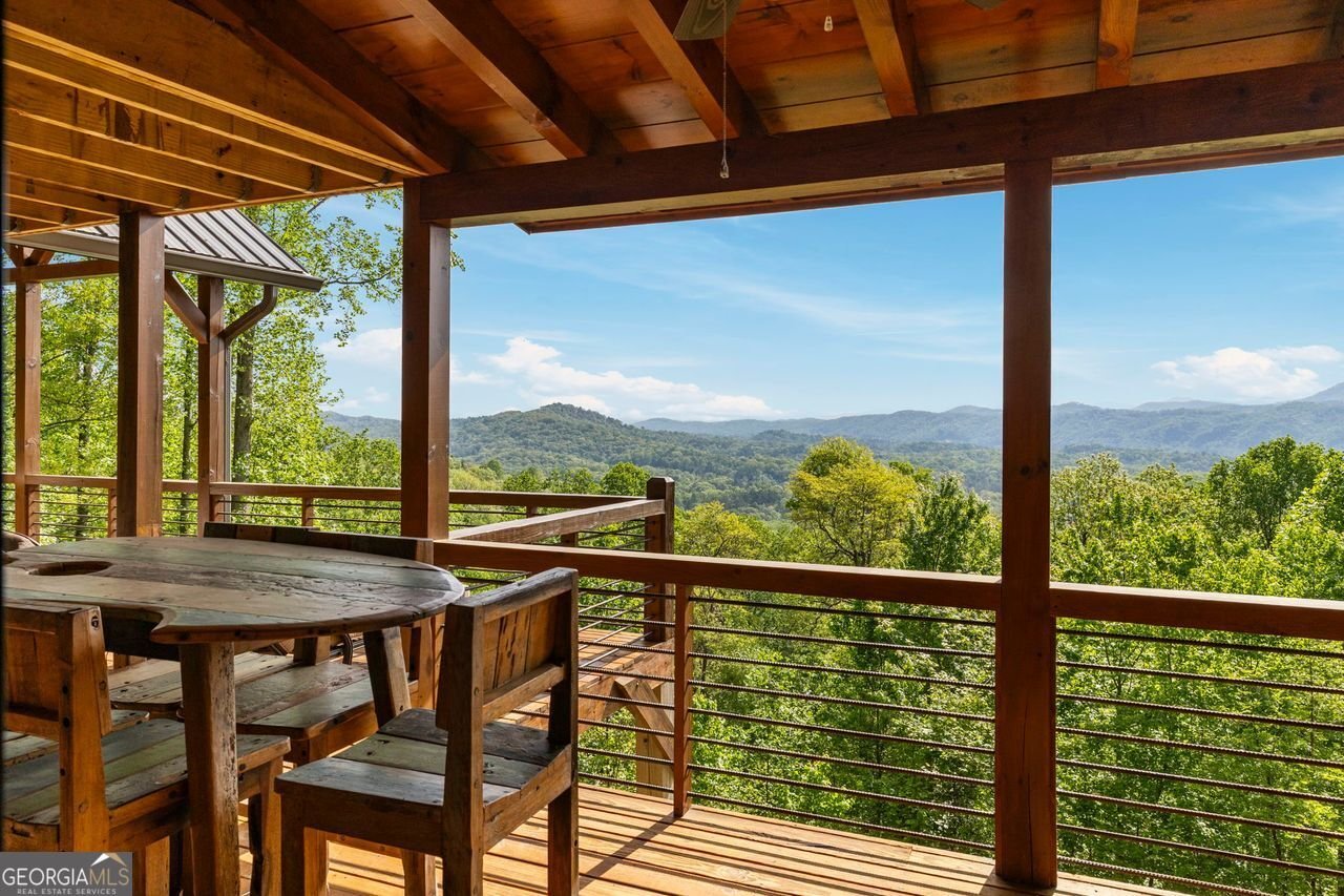 851 MORELAND Drive Blue Ridge - 17