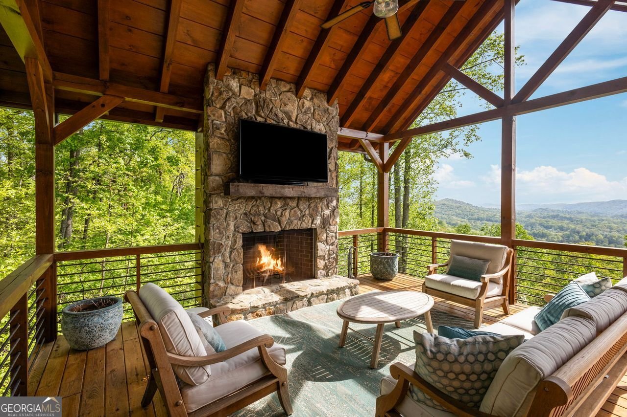 851 MORELAND Drive Blue Ridge - 25