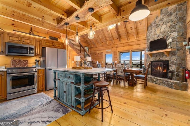 851 MORELAND Drive Blue Ridge - 50