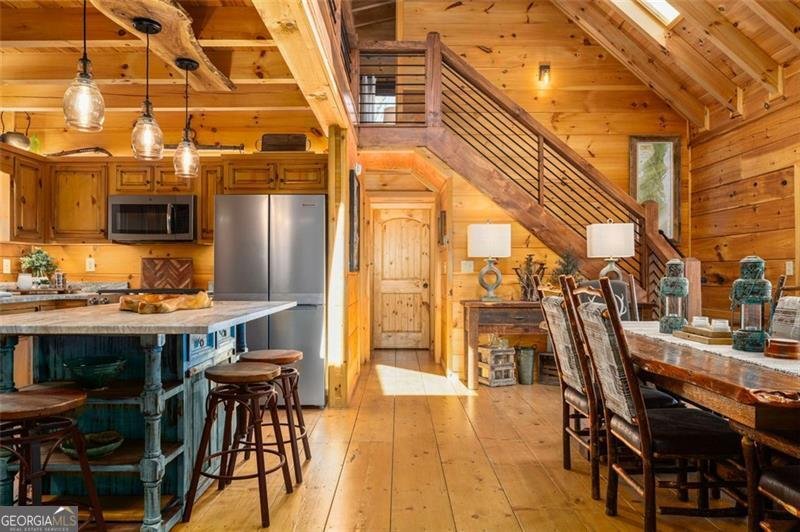 851 MORELAND Drive Blue Ridge - 53