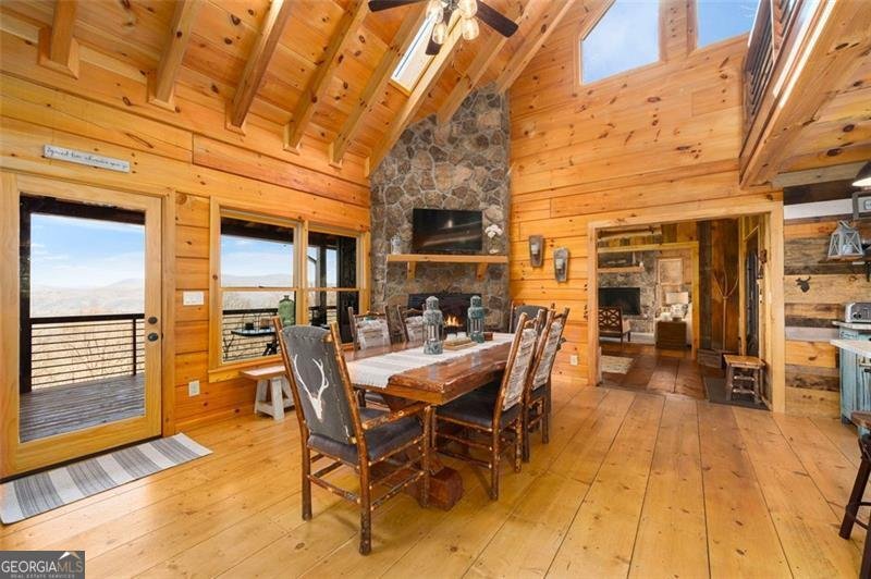 851 MORELAND Drive Blue Ridge - 55