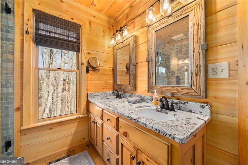 851 MORELAND Drive Blue Ridge - 72