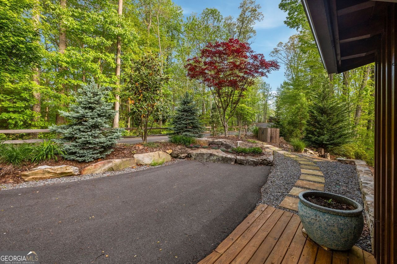851 MORELAND Drive Blue Ridge - 81