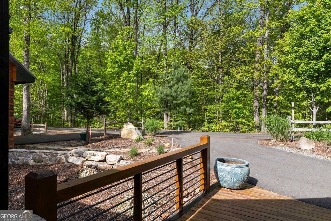 851 MORELAND Drive Blue Ridge - 83