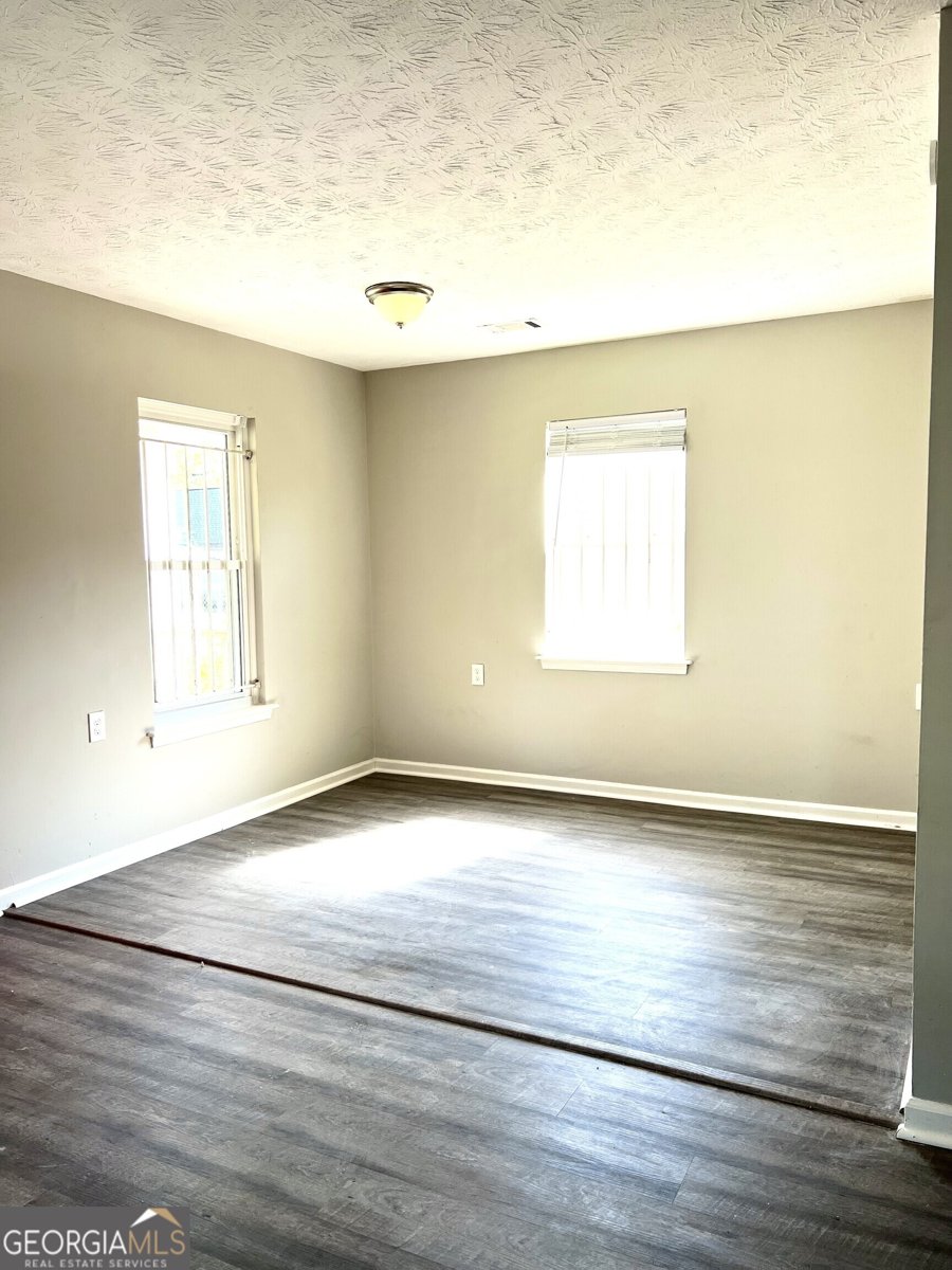 718 Dalvigney Street Atlanta - 3