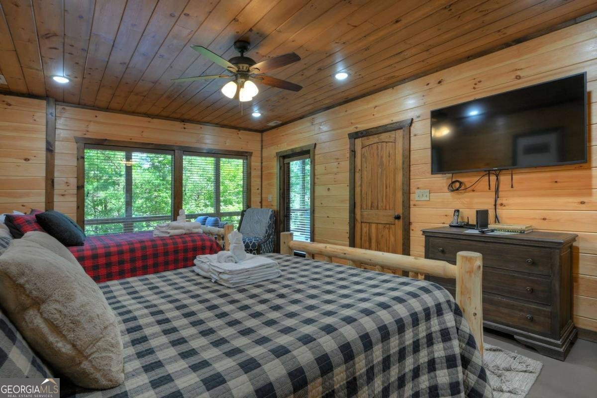 406 Hope Drive Blue Ridge - 51