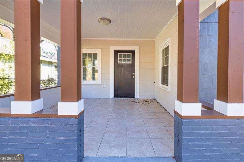 2506 Maple Street East Point - 2