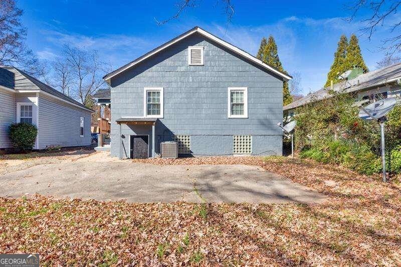 2506 Maple Street East Point - 25