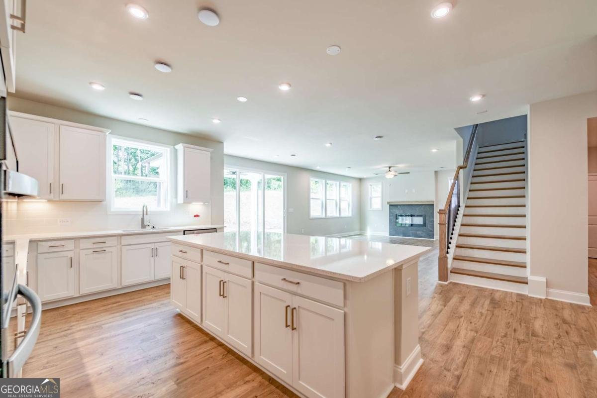718 Crossroad Court Powder Springs - 16