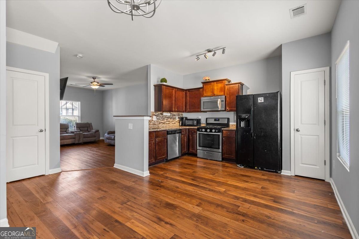 536 Dianne Court Winder - 11