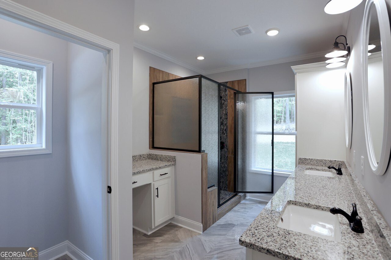 2117 Hwy 101 N Dallas - 18