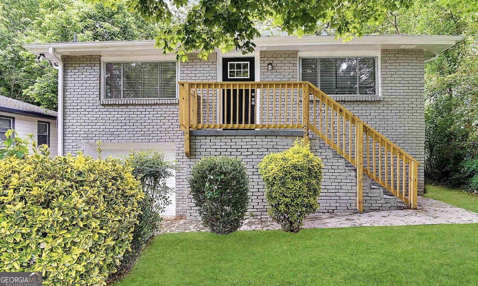 320 Brooks Avenue Atlanta - 1