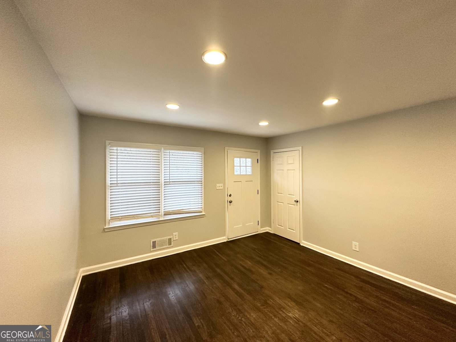 2819 Gresham Road Atlanta - 4
