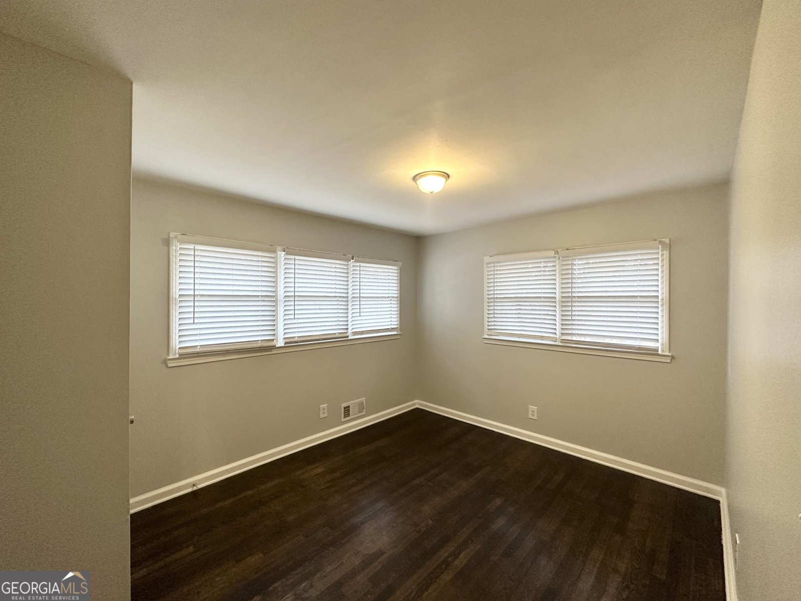 2819 Gresham Road Atlanta - 9