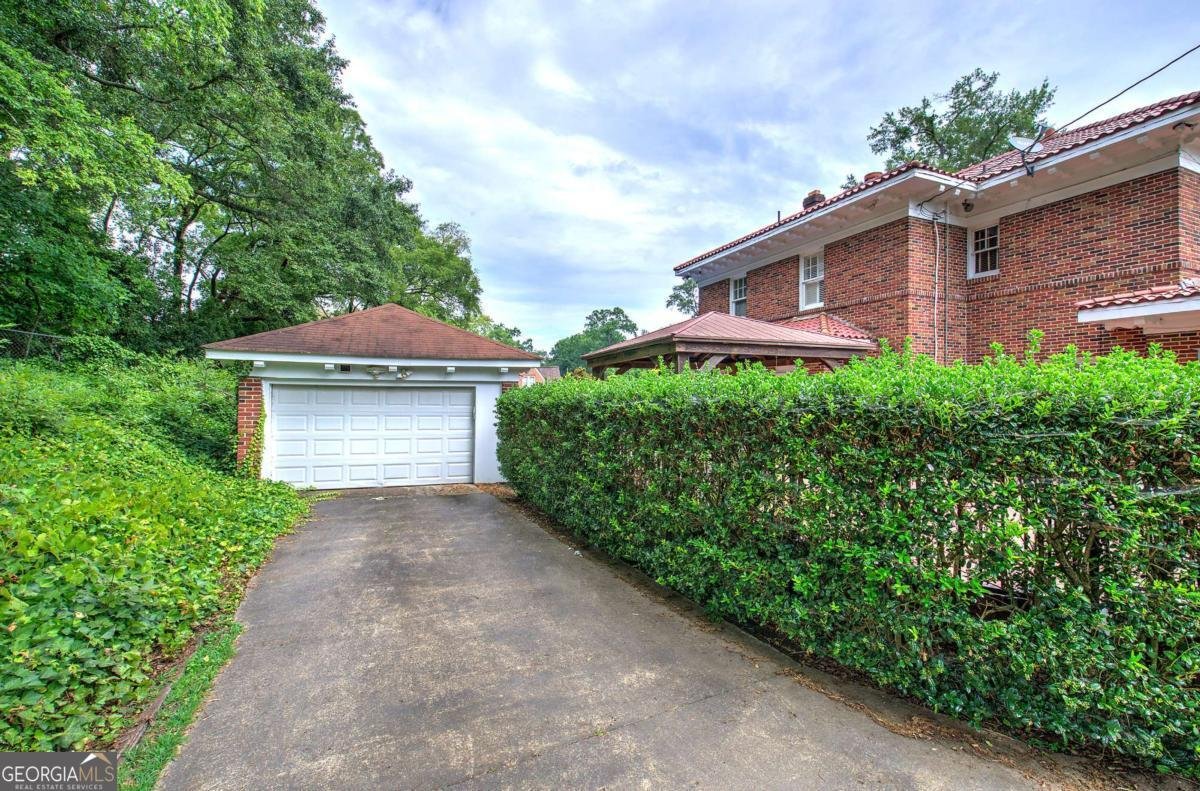 18 Cassville Road Cartersville - 72