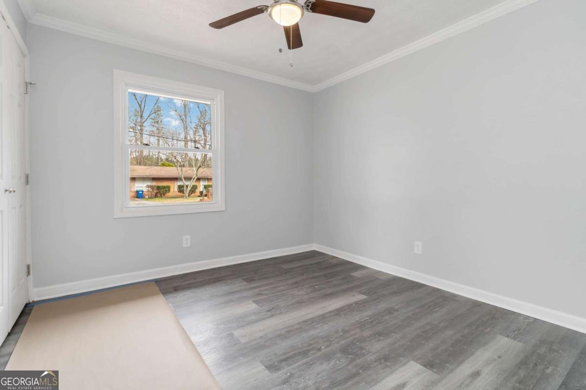2825 Middleburg Drive Atlanta - 18
