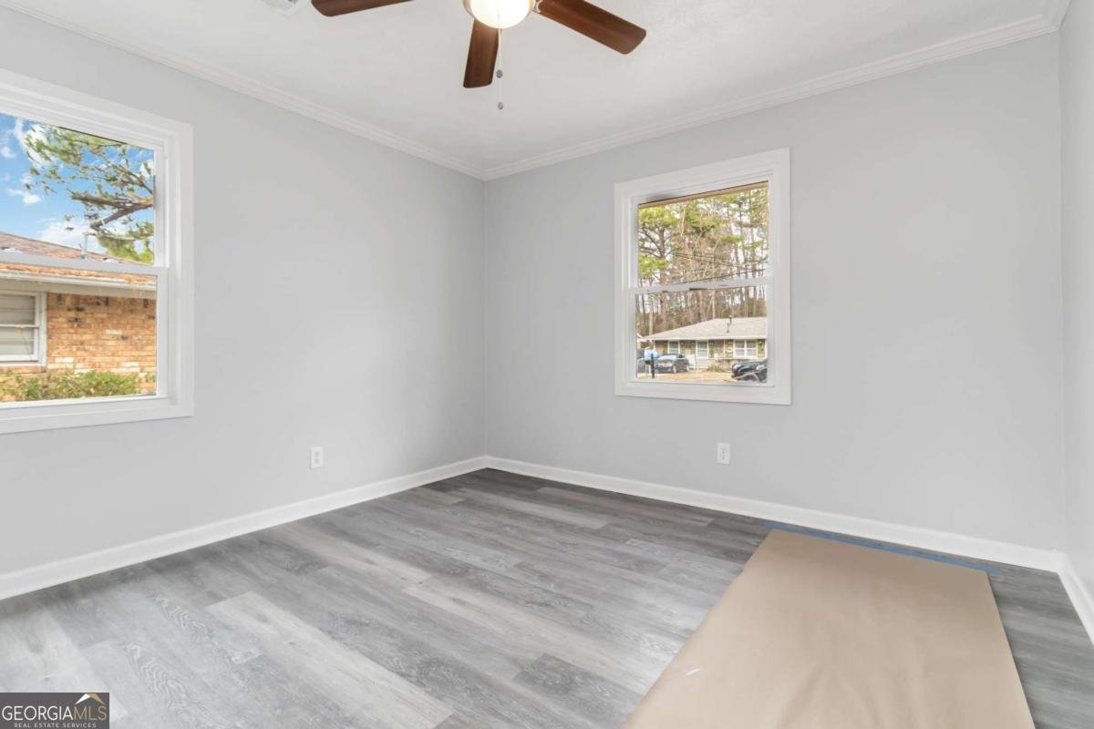 2825 Middleburg Drive Atlanta - 20