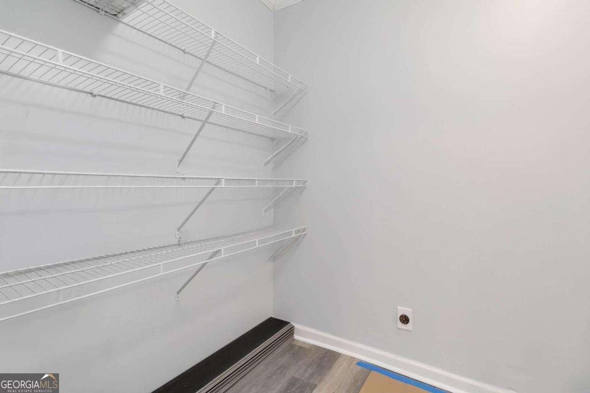 2825 Middleburg Drive Atlanta - 27