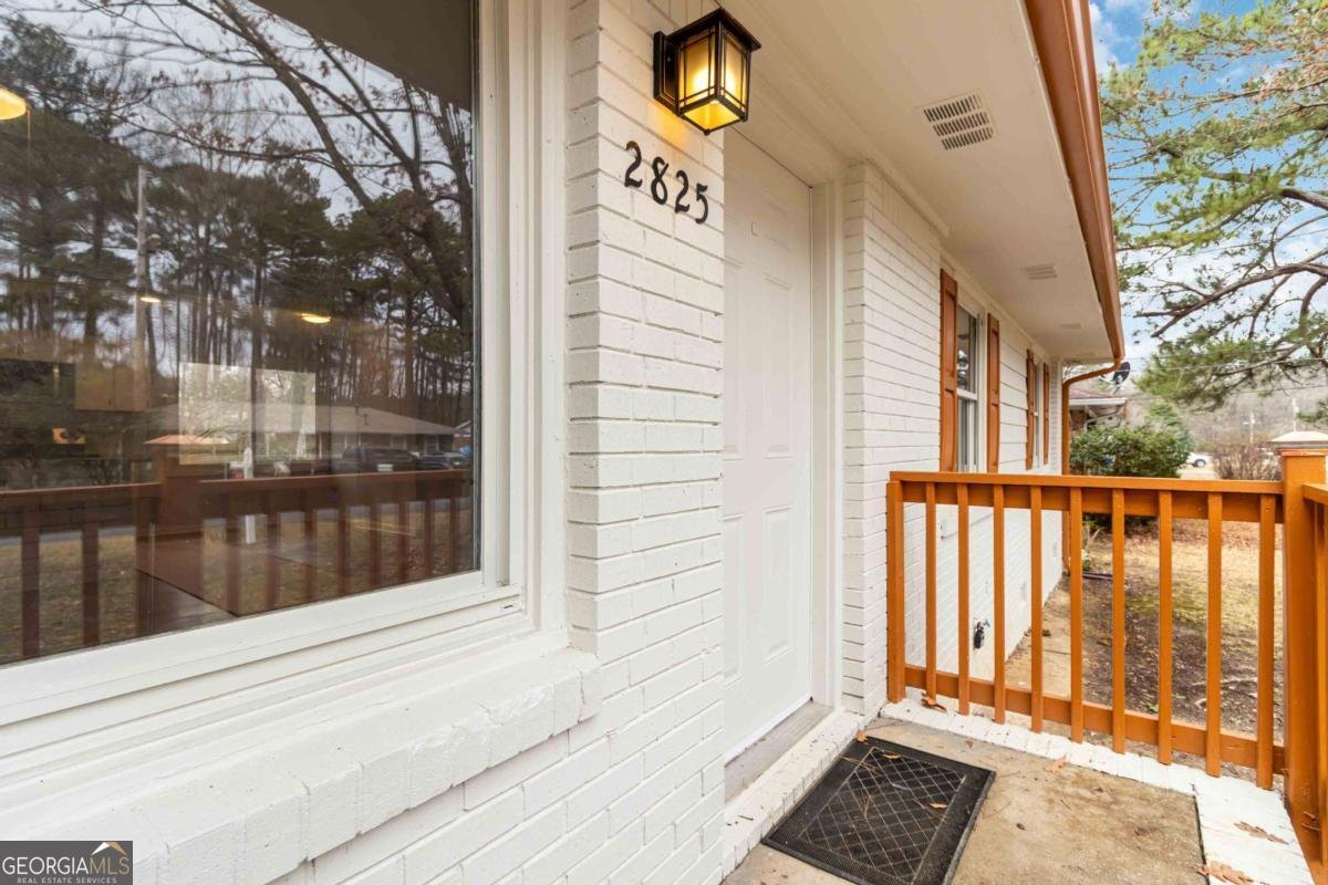 2825 Middleburg Drive Atlanta - 4