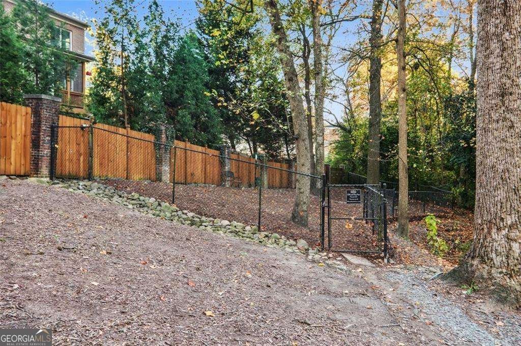 3235 Roswell Road Atlanta - 23