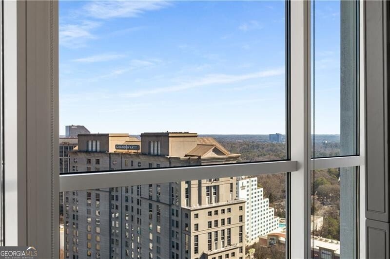 3325 Piedmont Road Atlanta - 29