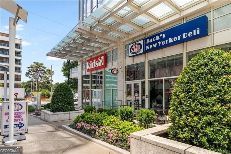 3325 Piedmont Road Atlanta - 52