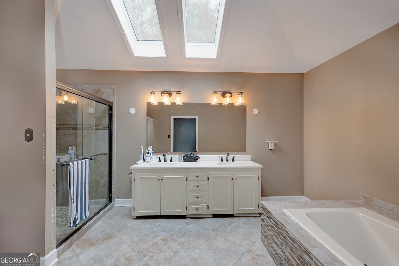 121 David Drive Thomaston - 23