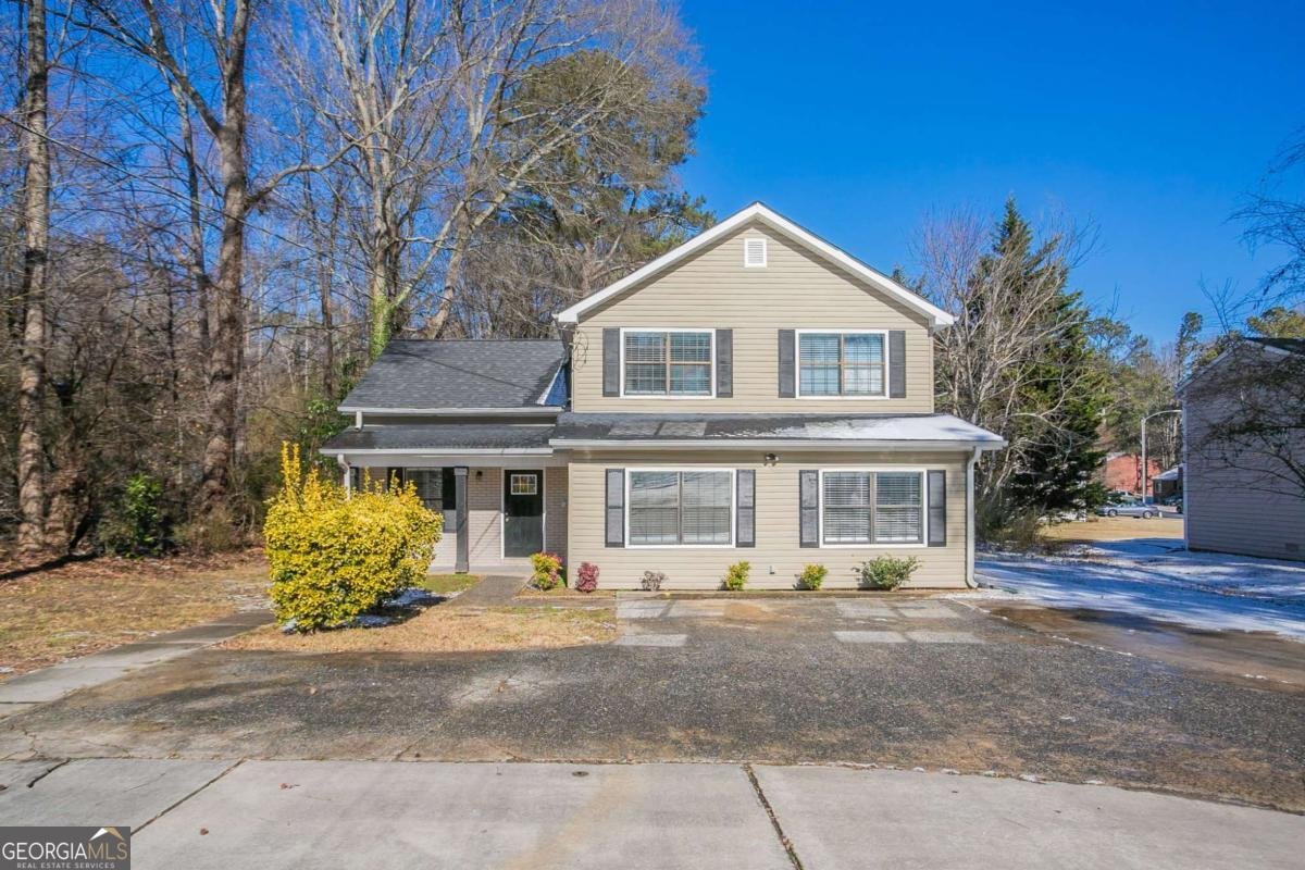 3049 Flat Shoals Road Atlanta - 1