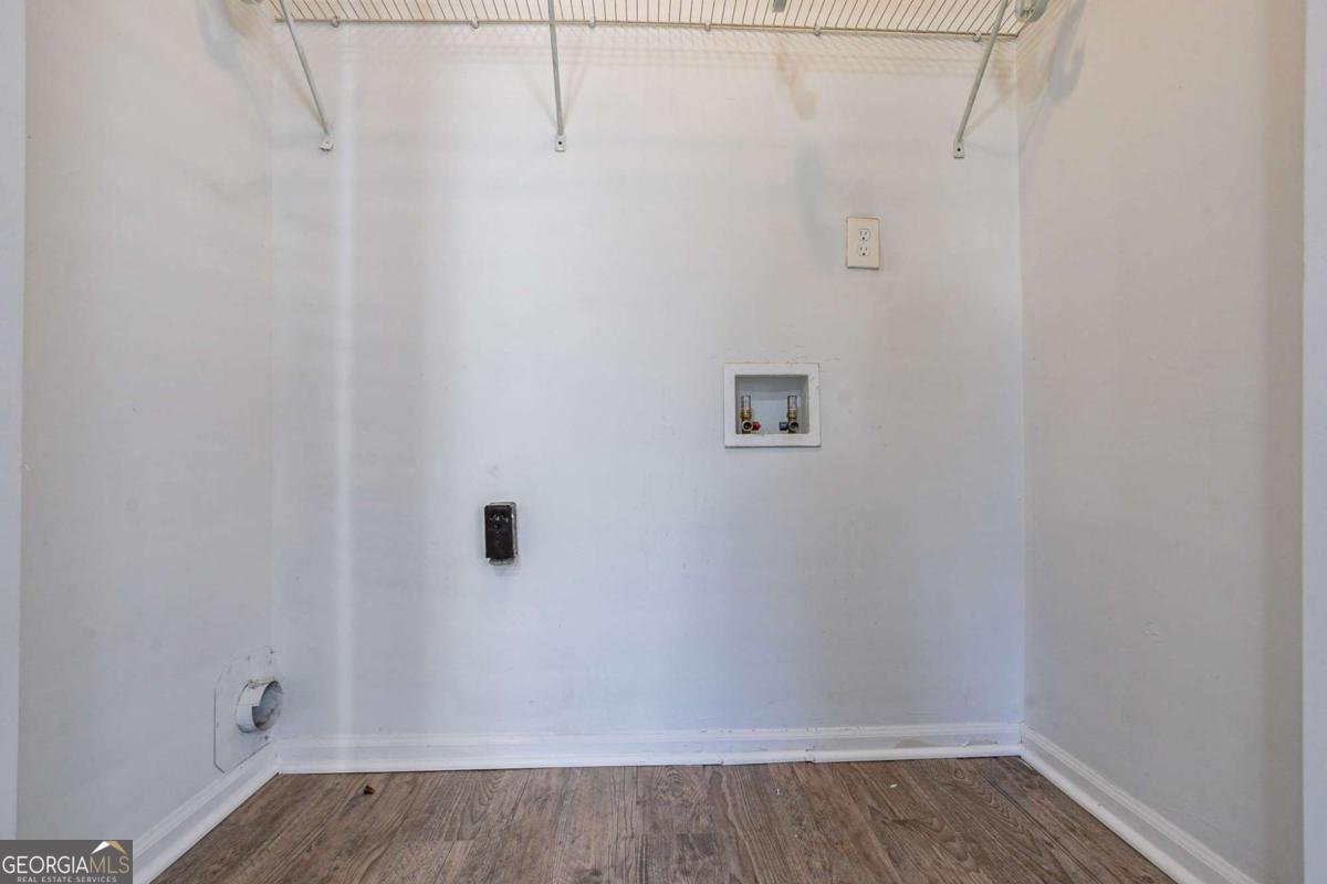 3049 Flat Shoals Road Atlanta - 27