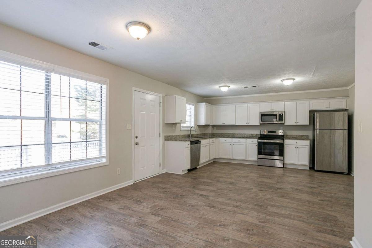 3049 Flat Shoals Road Atlanta - 4