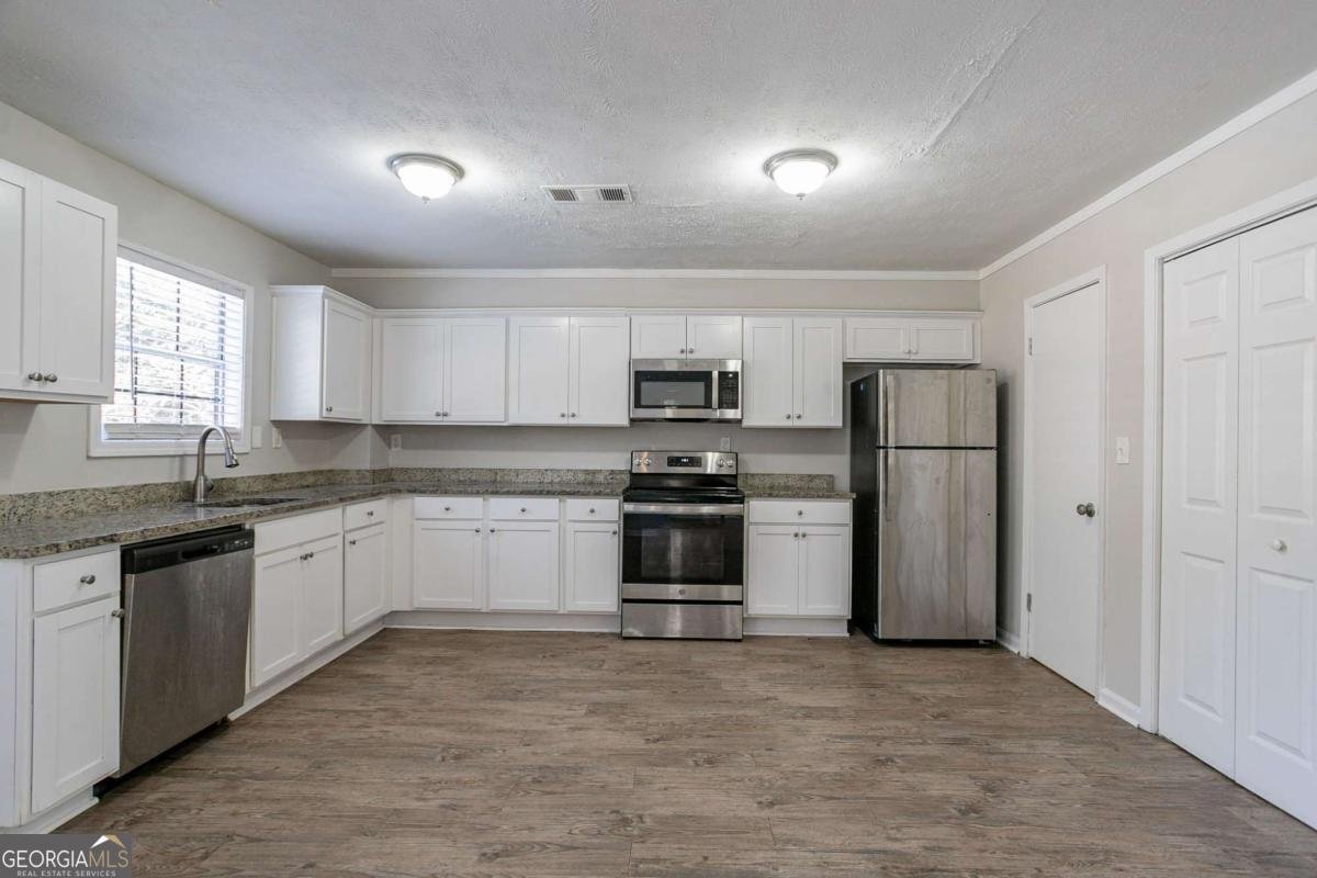 3049 Flat Shoals Road Atlanta - 5