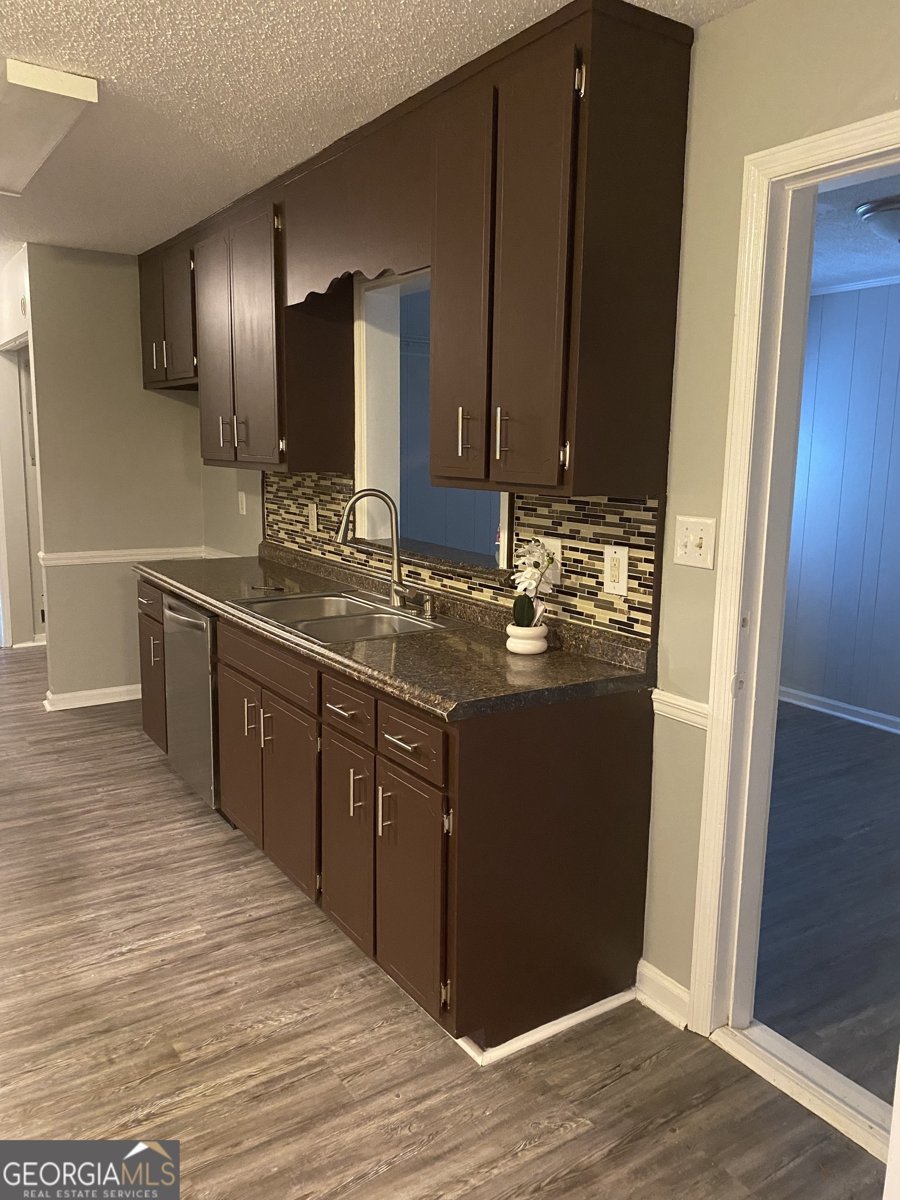 260 Edgewater Drive Macon - 11