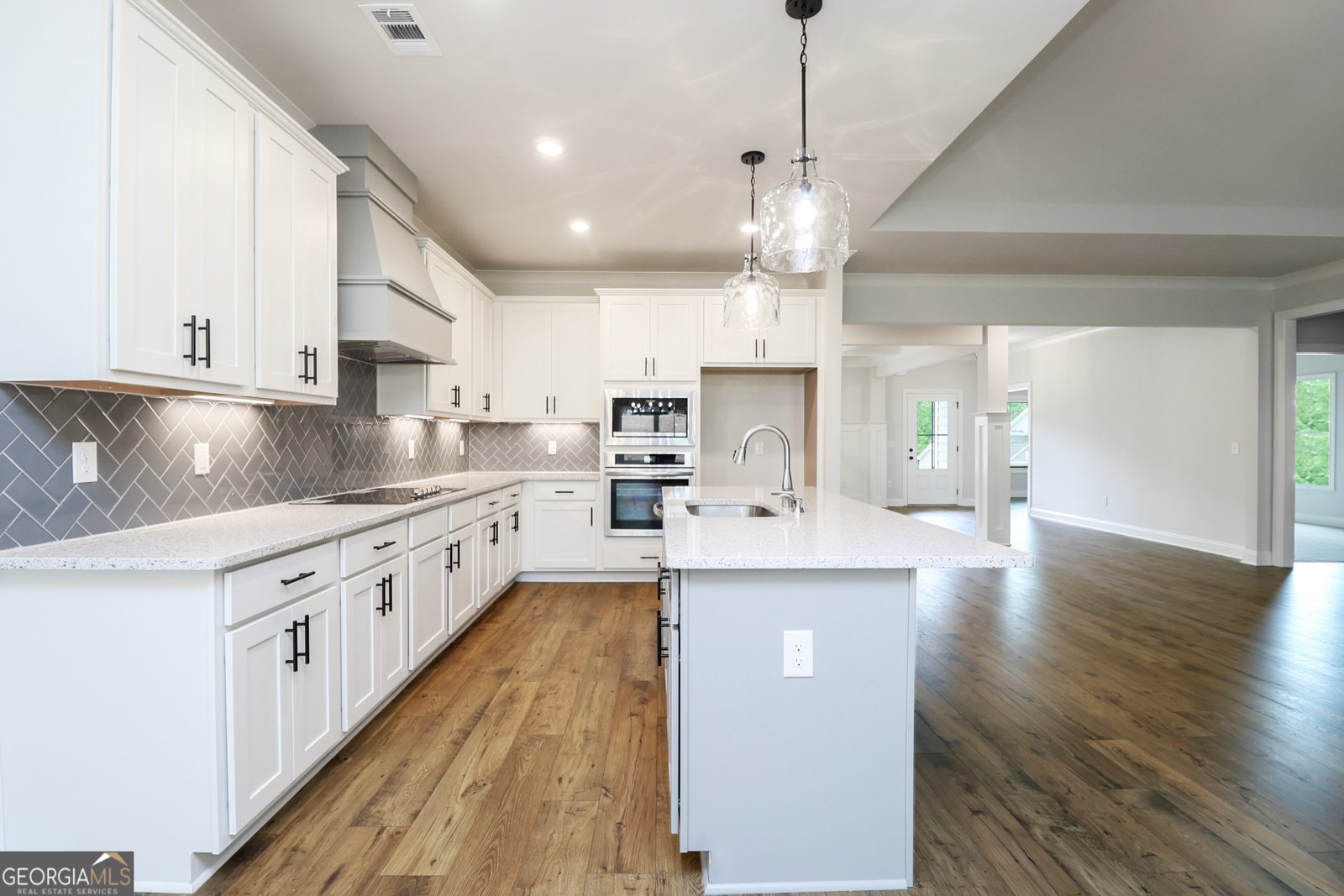 1130 HOLLY Drive Loganville - 17