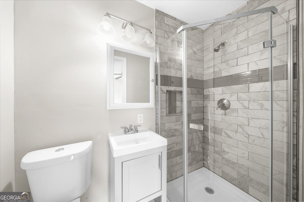 2923 Hall Drive Smyrna - 23