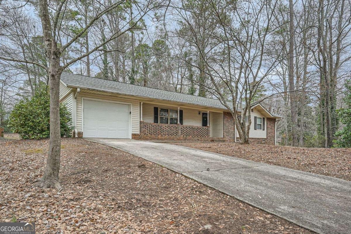 2102 Red Berry Lane Marietta - 2