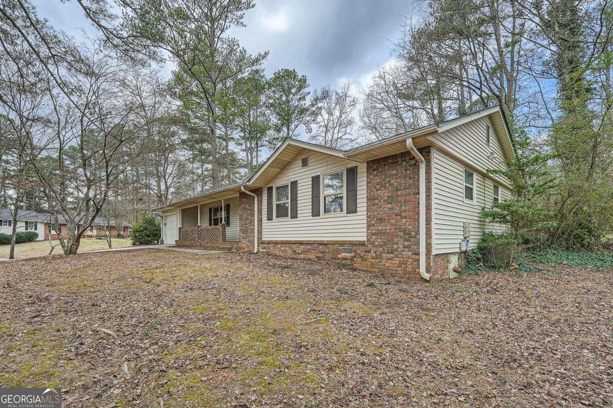 2102 Red Berry Lane Marietta - 3