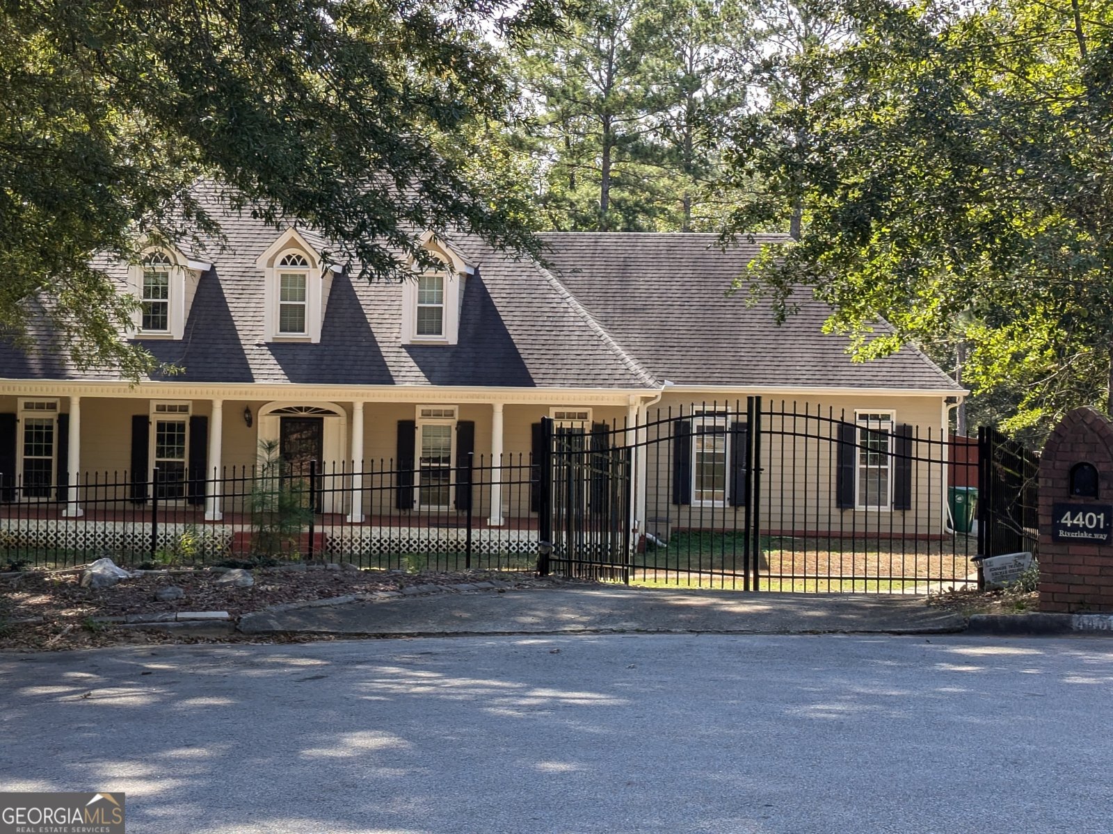 4401 Riverlake Way Snellville - 2